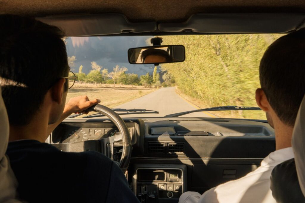 Pourquoi certains sons de voiture sont ils si satisfaisants à écouter